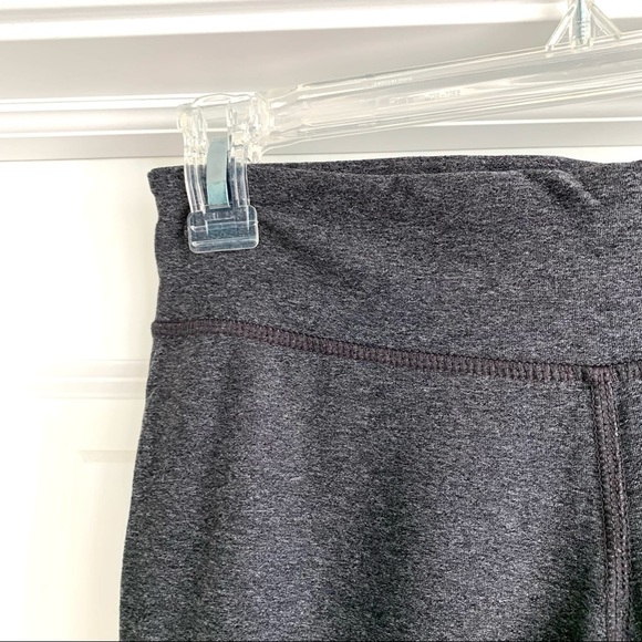 Champion Mid Rise Athletic Leggings Gray Solid size Small - Picture 6 of 9